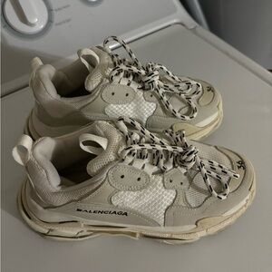 Balenciaga Off-White and Beige Sneakers